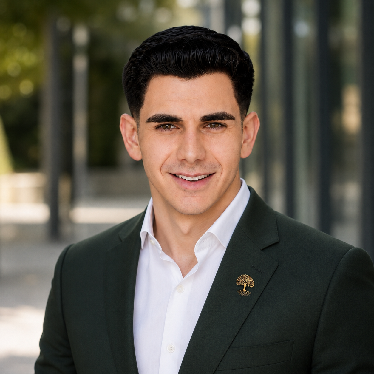 Portraitfoto von M. Dincer, Gründer & Geschäftsführer bei TIMELESS Personalmanagement Hamburg